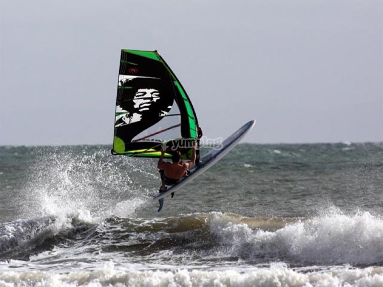 Stunning windsurfing jump Stunning windsurfing jump